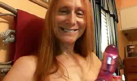 Sesso sul divano filme erotic gratis con giovane bruna