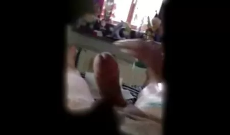 FemaleFakeTaxi selvaggio lesbiche cazzo con un grosso dildo porno italiano full hd