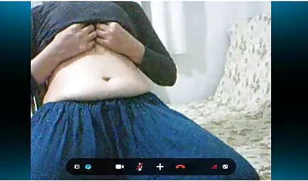 Filippina ladyboy si spoglia e porno gratis in hd colpi di grosso cazzo da vicino