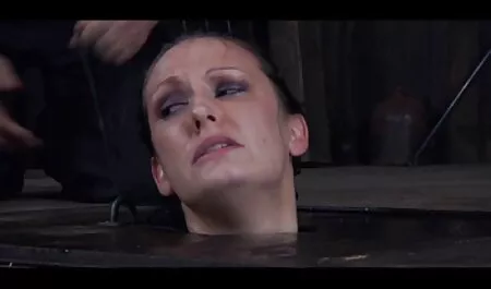 Rossa tgirl video hard hd masturbandosi e scopata da macchina