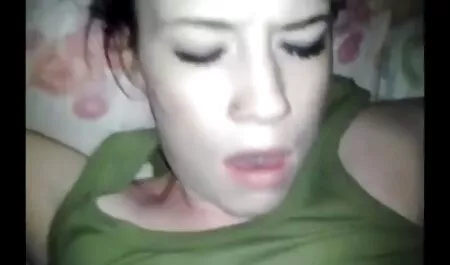 Busty i migliori porno in hd babe e il suo Footjobs