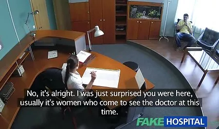 Guardando i loro video porno alta definizione corpi schiavi Nudi in amore