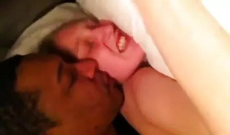 Trio ffm con sborrata in faccia in video film erotic gratis amatoriale