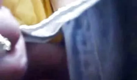 Sexy tettona bbw Amatuer mostra le sue abilità di succhiare il film porno gratis in hd cazzo