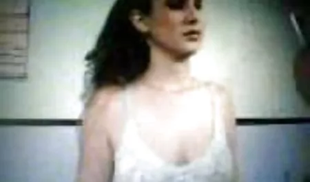 Annabelle massaggio porno hd rade la sua figa grassa